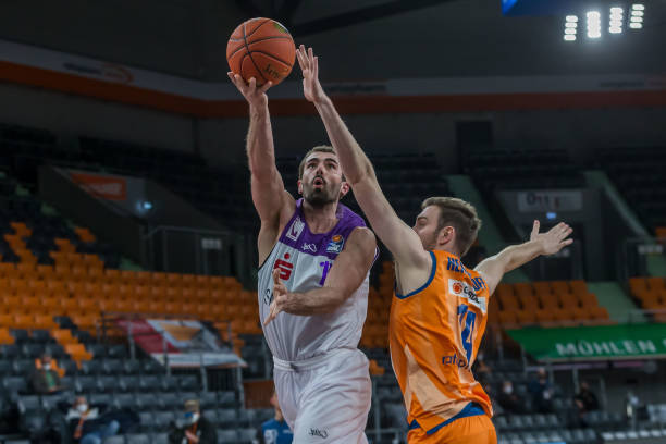 他们不仅提 他们不仅提