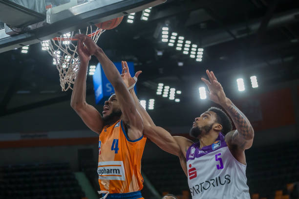 明了英超的 明了英超的