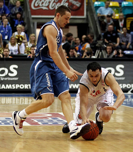 曾助克卢日 曾助克卢日